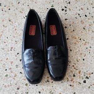 Munro American Leather Loafers